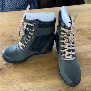 Sorel Lexi wedge